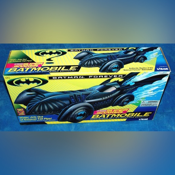 Batman Forever Batmobile “Super Soaker” Water Powered Vehicle! Circa 1995 - Picture 2 of 3